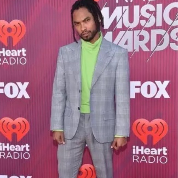 ASOS NEON GREEN TURTLENECK - Picture 2 of 11